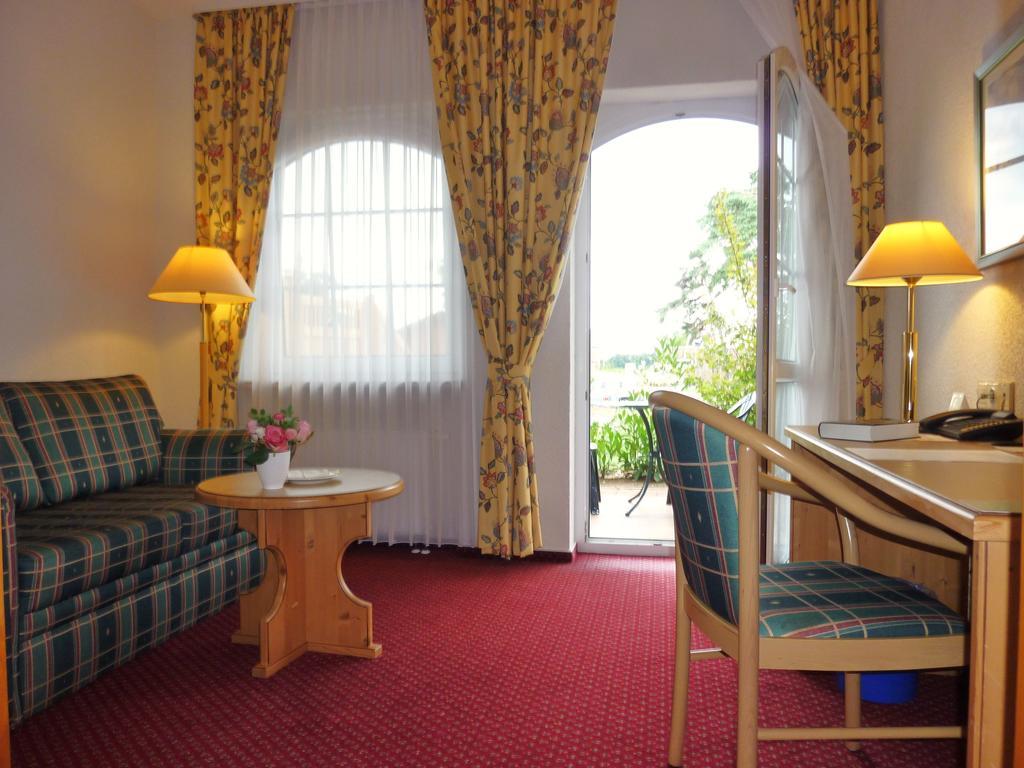 Landhaus Mueritzgarten Hotel Garni Röbel الغرفة الصورة
