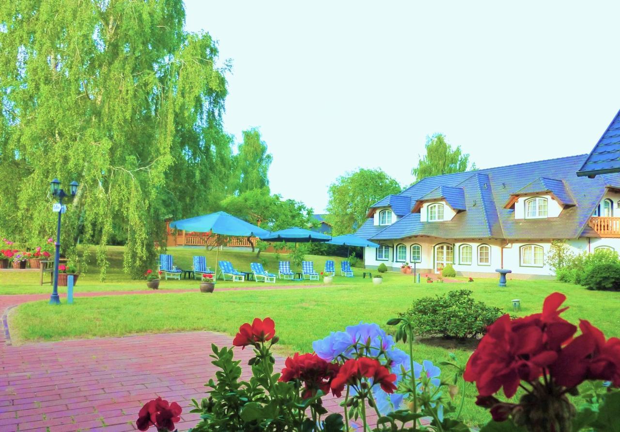 Landhaus Mueritzgarten Hotel Garni Röbel المظهر الخارجي الصورة