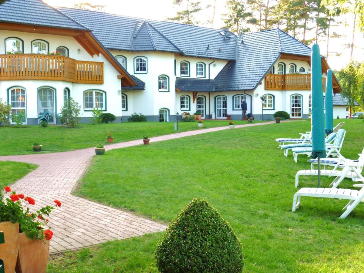 Landhaus Mueritzgarten Hotel Garni Röbel المظهر الخارجي الصورة